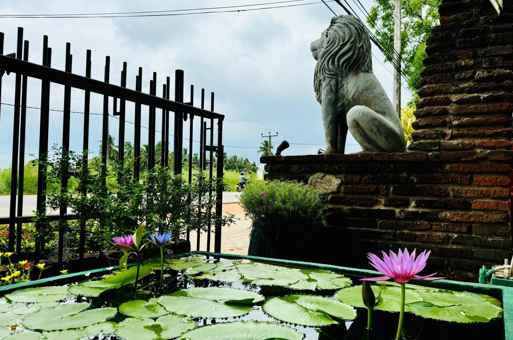 Salubrious Resort Anuradhapura Exterior foto